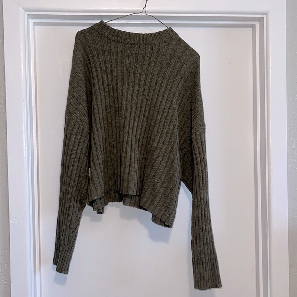 Forest green drop sleeve sweater
